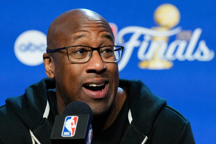 Knicks are in command, need win over Spurs for the title